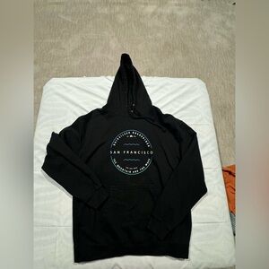 Black Quicksilver Boardrider hoodie featuring a San Francisco design Size Large